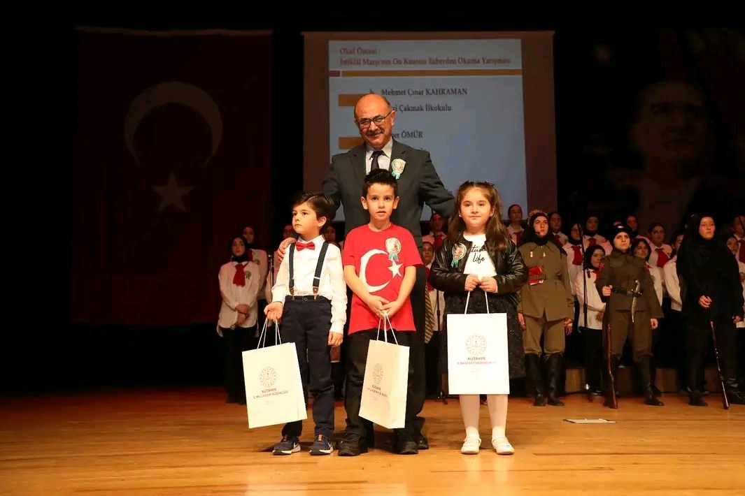 İstiklal Marşı’nın kabulü coşkuyla kutlandı