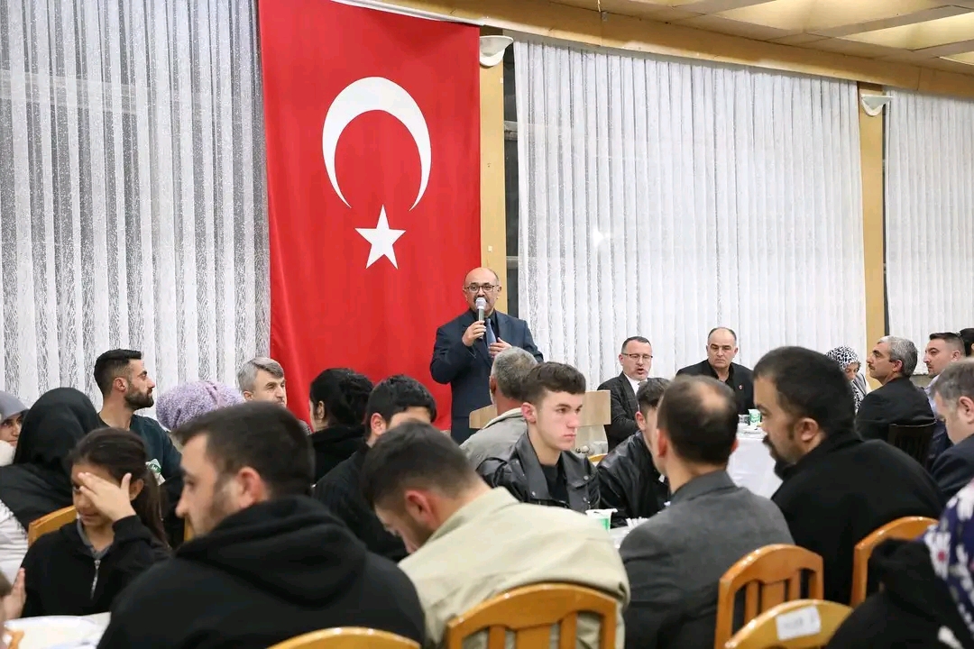 Roman vatandaşlar Valilik iftarında buluştu 