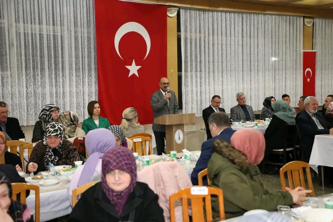 Şehit aileleri ve yakınları iftarda bir araya geldi