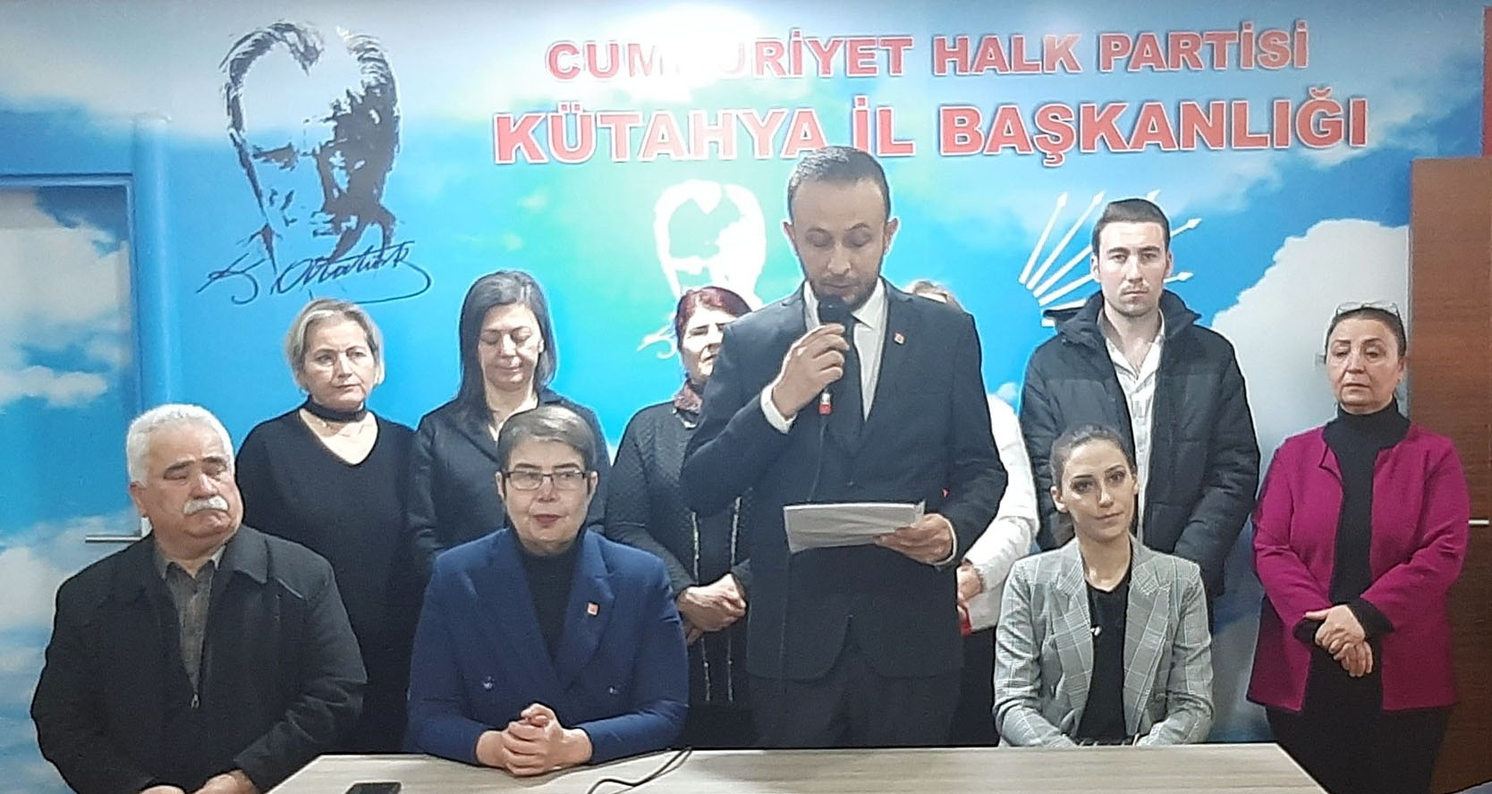 Haşim Ertekin, CHP'den milletvekili aday adaylığını duyurdu