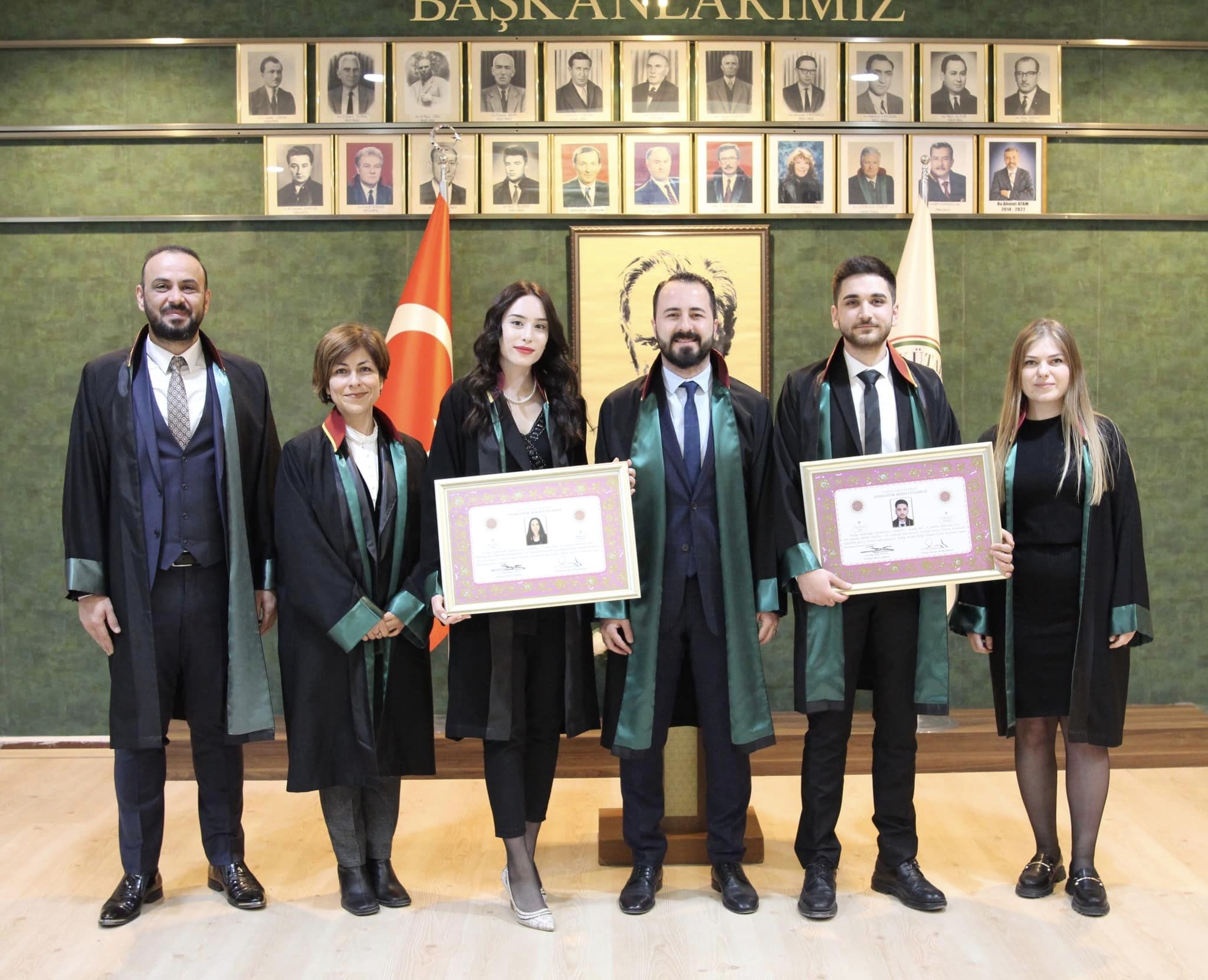  Genç avukatlar yemin edip, ruhsatlarını aldı