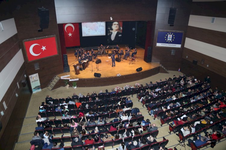 Hava Kuvvetleri Komutanlığı Bandosu konser verdi