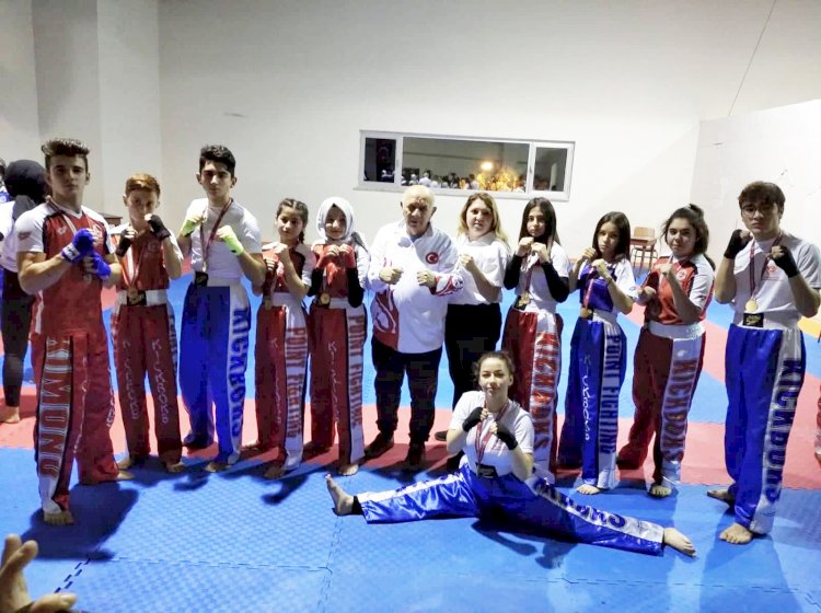 Okul Sporları Kick Boks Takımı, Manavgat'a Gidiyor