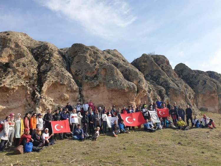 DOĞASEVERLER, FRİG VADİSİ’NDE TARİHİN VE DOĞANIN İZİNİ SÜRDÜ