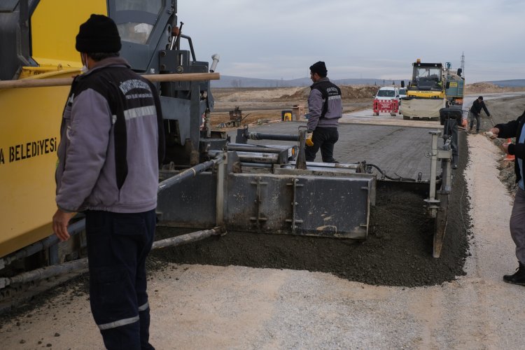 YONCALI’DA BETON ASFALT ÇALIŞMALARI SÜRÜYOR