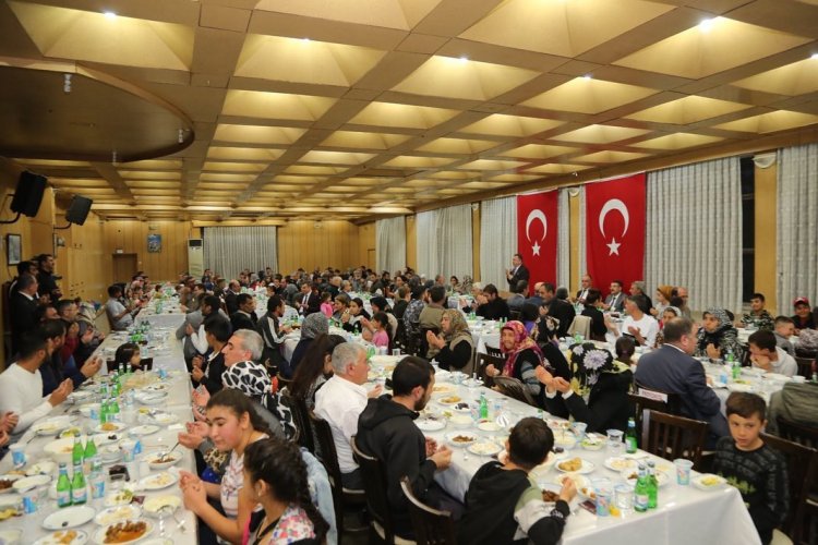 Kütahya Valiliği'nden 'Dünya Romanlar Günü'ne özel iftar