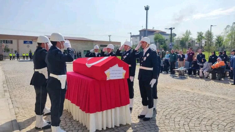 Beyin kanaması geçirip vefat eden polis için tören düzenlendi