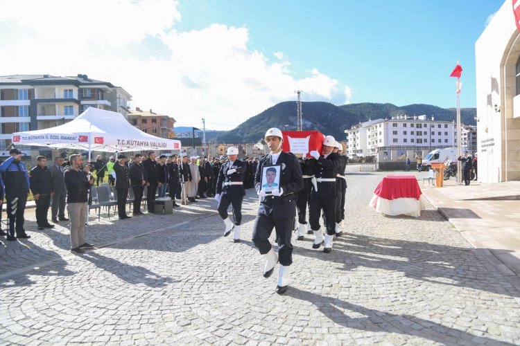 Kansere yenik düşen polis için tören düzenlendi