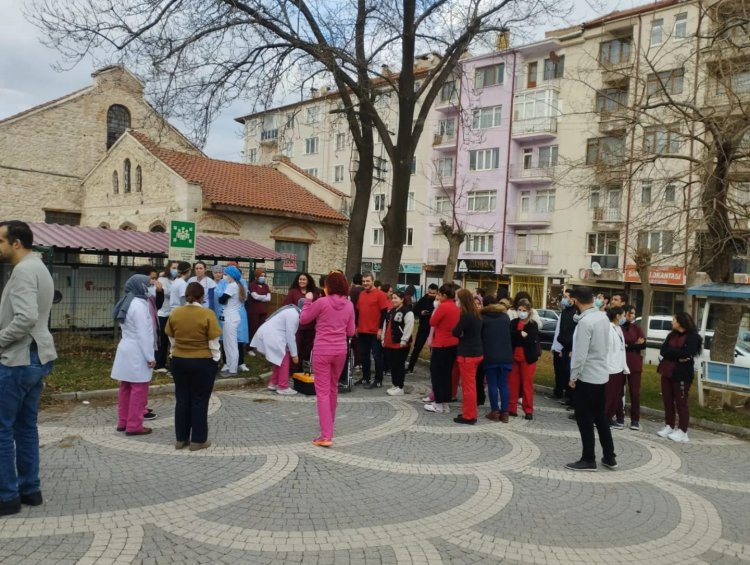 DEPREM, YANGIN VE BİNA TAHLİYE TATBİKATI GERÇEKLEŞTİ