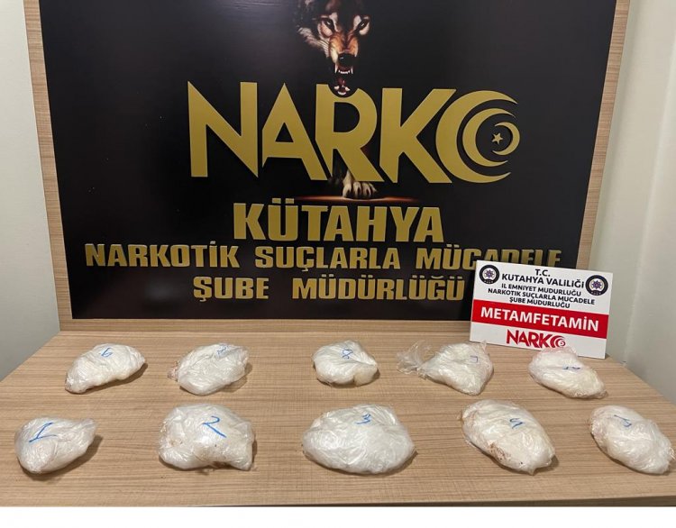 Şehir girişinde 2 kg uyuşturucu yakalandı