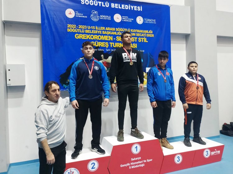 KÜTAHYALI SPORCULAR, SAKARYA’DAN MADALYAYLA DÖNDÜ